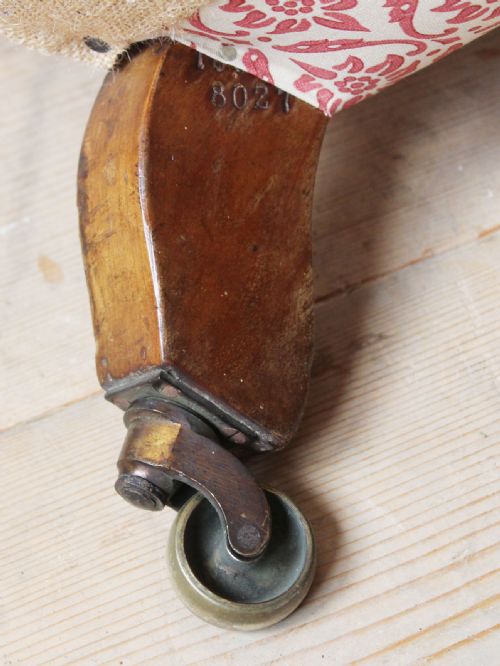 19TH CENTURY HOWARD AND SON ARMCHAIR - ADDITIONAL PHOTO 3