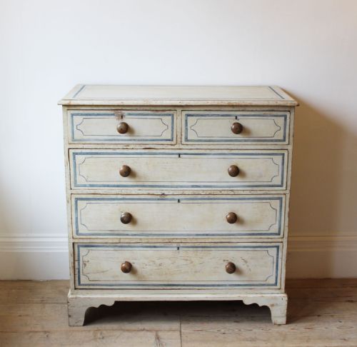19th century chest of drawers - CATEGORY: ANTIQUE CHEST OF DRAWERS - DATED 19TH CENTURY