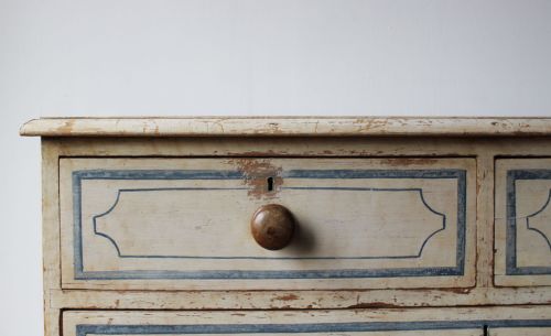 19TH CENTURY CHEST OF DRAWERS - ADDITIONAL PHOTO 4