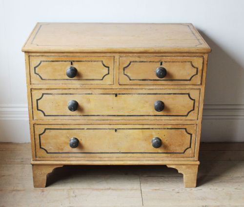 19TH CENTURY CHEST OF DRAWERS - ADDITIONAL PHOTO 1