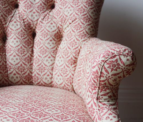 19TH CENTURY HOWARD AND SONS ARMCHAIR - ADDITIONAL PHOTO 2