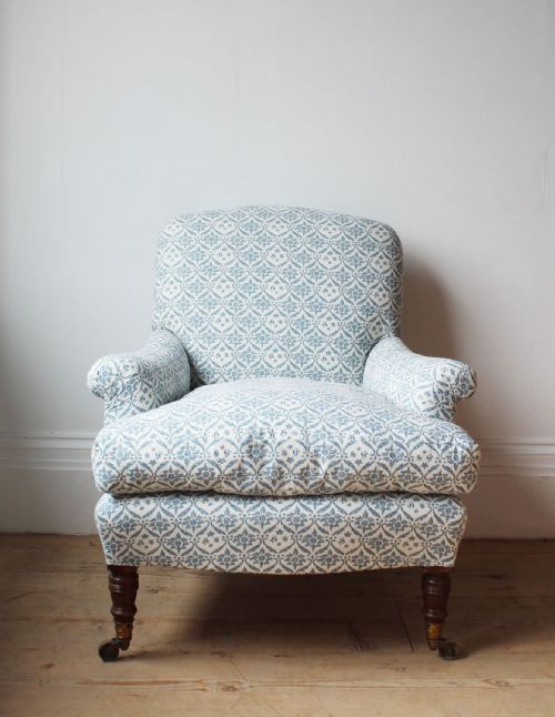 19th century howard and sons armchair - CATEGORY: ANTIQUE CHAIRS - DATED 19TH CENTURY