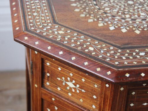 19TH CENTURY HOSHIARPUR TABLE - ADDITIONAL PHOTO 3