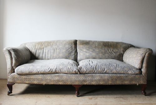 howard and sons wimborne sofa - CATEGORY: ANTIQUE SOFAS - DATED 19TH CENTURY