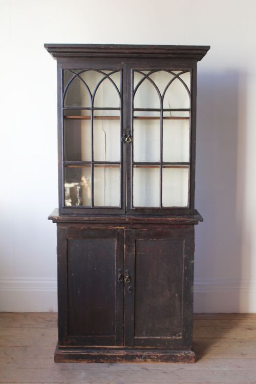 19th century gothic display cabinet - CATEGORY: ANTIQUE BOOKCASES - DATED 19TH CENTURY