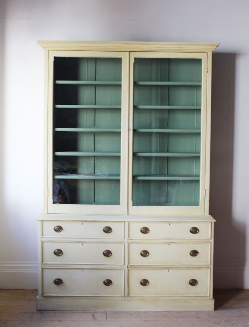 19th century bookcase - CATEGORY: ANTIQUE BOOKCASES - DATED 19TH CENTURY
