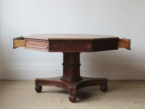 19th century hexagonal table - CATEGORY: ANTIQUE TABLES - DATED 19TH CENTURY
