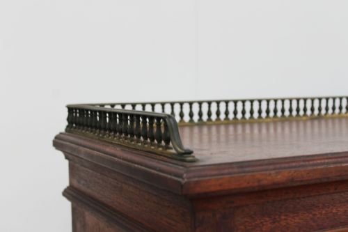 19TH CENTURY HOWARD AND SONS BOOKCASE - ADDITIONAL PHOTO 3