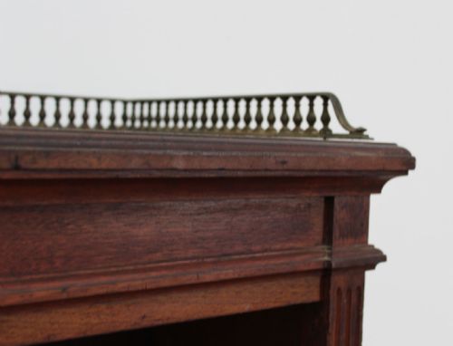 19TH CENTURY HOWARD AND SONS BOOKCASE - ADDITIONAL PHOTO 4