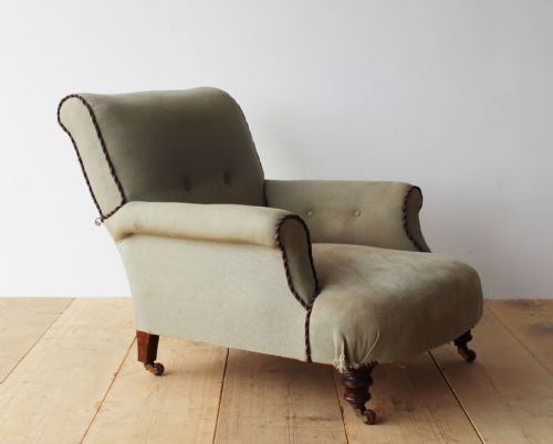 LARGE COUNTRY HOUSE CLUB CHAIR - ADDITIONAL PHOTO 2