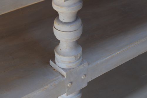LARGE TRADERS TABLE - ADDITIONAL PHOTO 2