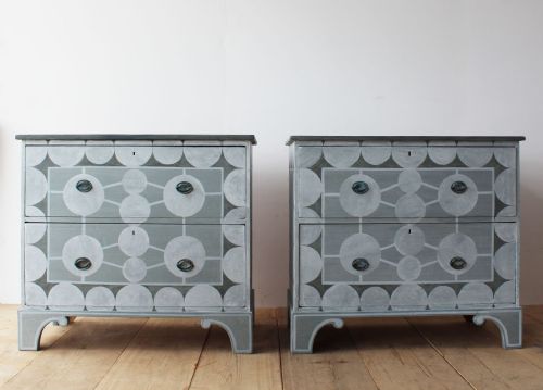 pair of 19th century chest of drawers - CATEGORY: ANTIQUE CHEST OF DRAWERS - DATED 19TH CENTURY