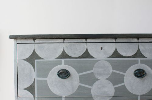 PAIR OF 19TH CENTURY CHEST OF DRAWERS - ADDITIONAL PHOTO 1