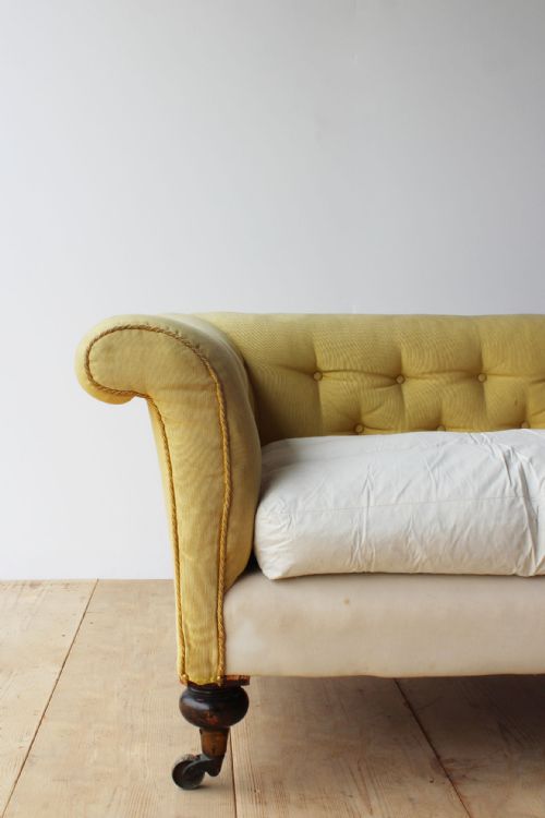 19TH CENTURY COUNTRY HOUSE SOFA - ADDITIONAL PHOTO 2
