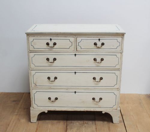 19TH CENTURY CHEST OF DRAWERS - ADDITIONAL PHOTO 1