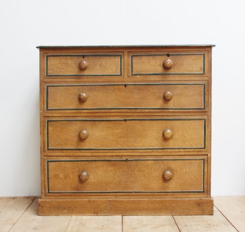 19th century chest of drawers - CATEGORY: ANTIQUE CHEST OF DRAWERS - DATED 19TH CENTURY