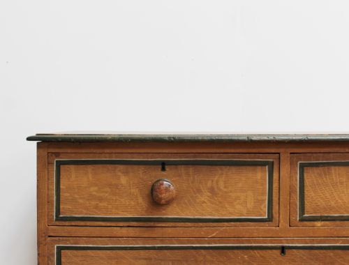19TH CENTURY CHEST OF DRAWERS - ADDITIONAL PHOTO 1