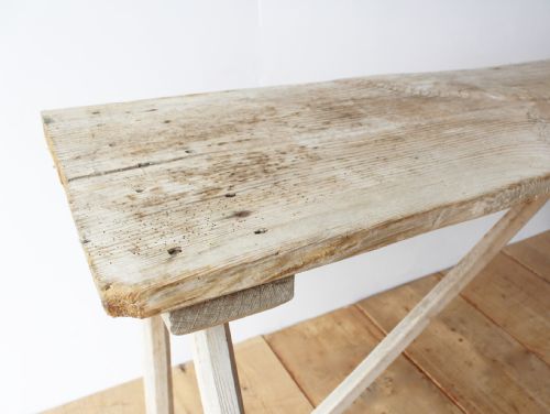19TH CENTURY FRENCH TABLE - ADDITIONAL PHOTO 3