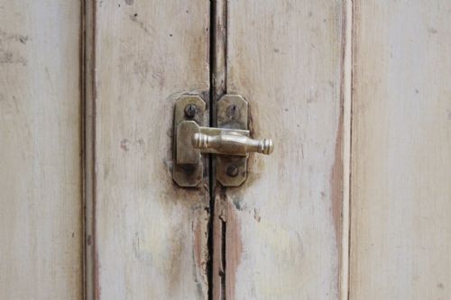 19TH CENTURY CABINET - ADDITIONAL PHOTO 4