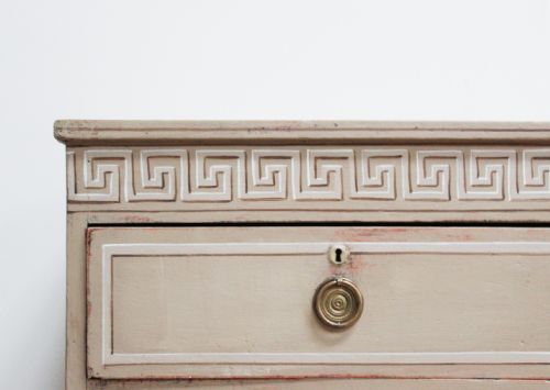 19TH CENTURY CHEST OF DRAWERS - ADDITIONAL PHOTO 3