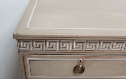 19TH CENTURY CHEST OF DRAWERS - ADDITIONAL PHOTO 4