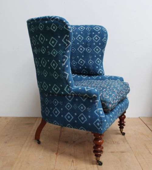 19TH CENTURY WING CHAIR - ADDITIONAL PHOTO 3