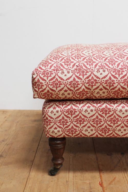 19TH CENTURY HOWARD SONS DAYBED - ADDITIONAL PHOTO 3