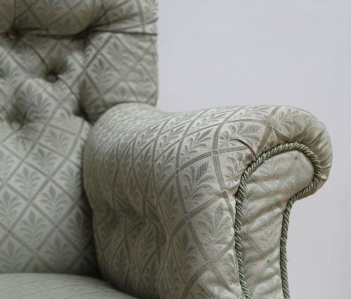 BUTTON BACK HOWARD STYLE ARMCHAIR - ADDITIONAL PHOTO 3