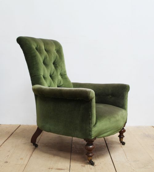19th century button back armchair - CATEGORY: ANTIQUE CHAIRS - DATED 19TH CENTURY