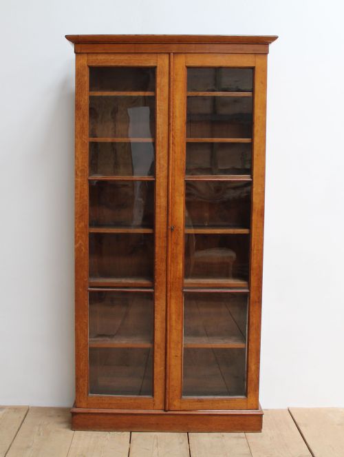 19th century oak bookcase - CATEGORY: ANTIQUE BOOKCASES - DATED 19TH CENTURY