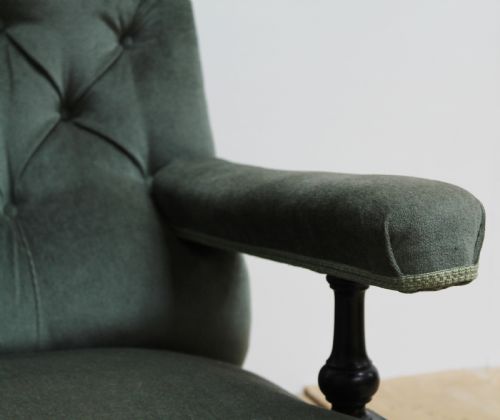 HOWARD STYLE ARMCHAIR - ADDITIONAL PHOTO 1