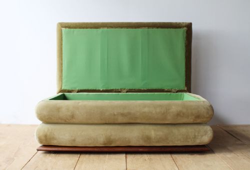 19TH CENTURY OVERSIZED COUNTRY OTTOMAN - ADDITIONAL PHOTO 1