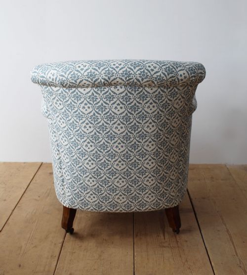 HOWARD AND SONS WOODSTOCK ARMCHAIR - ADDITIONAL PHOTO 4