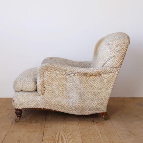 19TH CENTURY HOWARD AND SONS ARMCHAIR - ADDITIONAL PHOTO 3