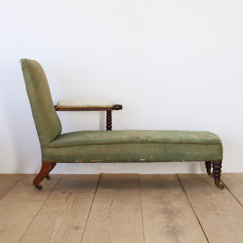 19th century chaise - CATEGORY: ANTIQUE SOFAS - DATED 19TH CENTURY