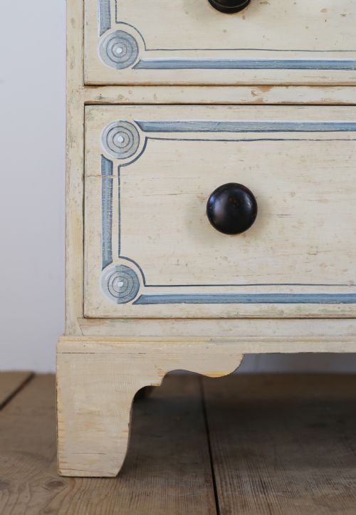 19TH CENTURY CHEST OF DRAWERS - ADDITIONAL PHOTO 2