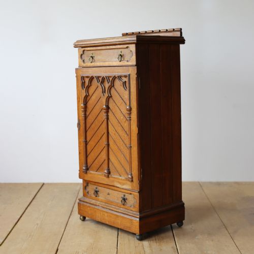 19TH CENTURY GOTHIC CABINET - ADDITIONAL PHOTO 4