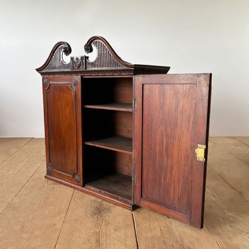 GEORGE II WALL CABINET - ADDITIONAL PHOTO 3