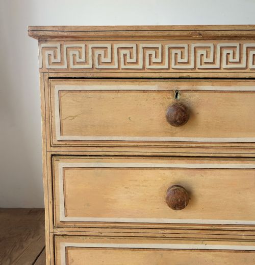 19TH CENTURY CHEST OF DRAWERS - ADDITIONAL PHOTO 1