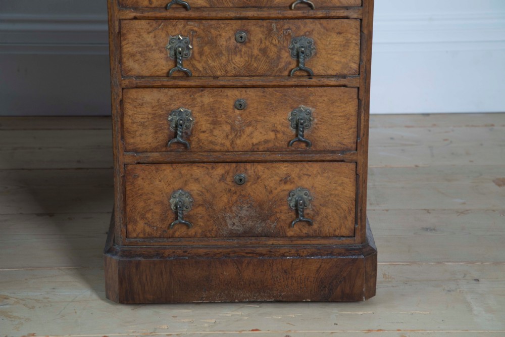 19th Century Partners Desk View V