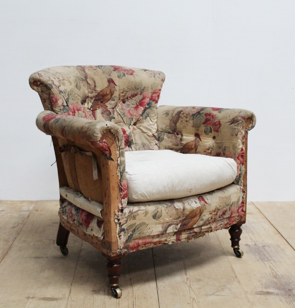Howard style Woodstock Armchair View IV
