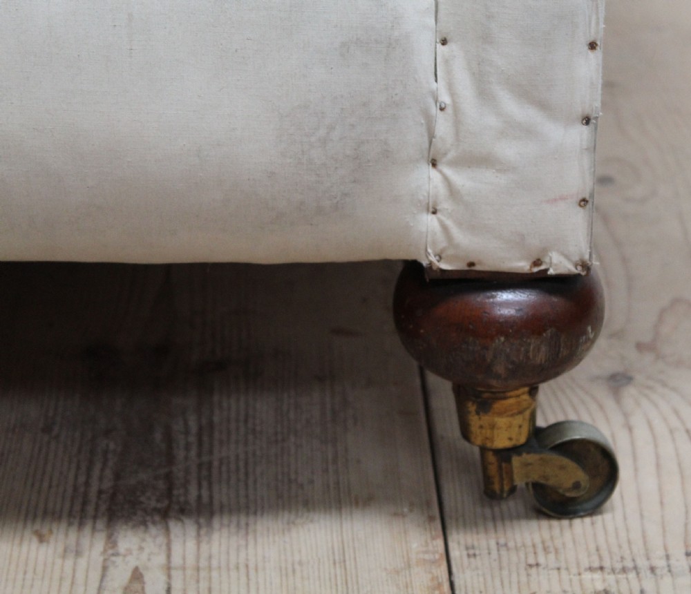 Large Country House Sofa View V