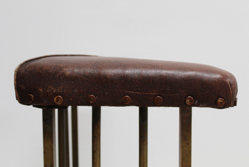 19th Century Club Fender View II