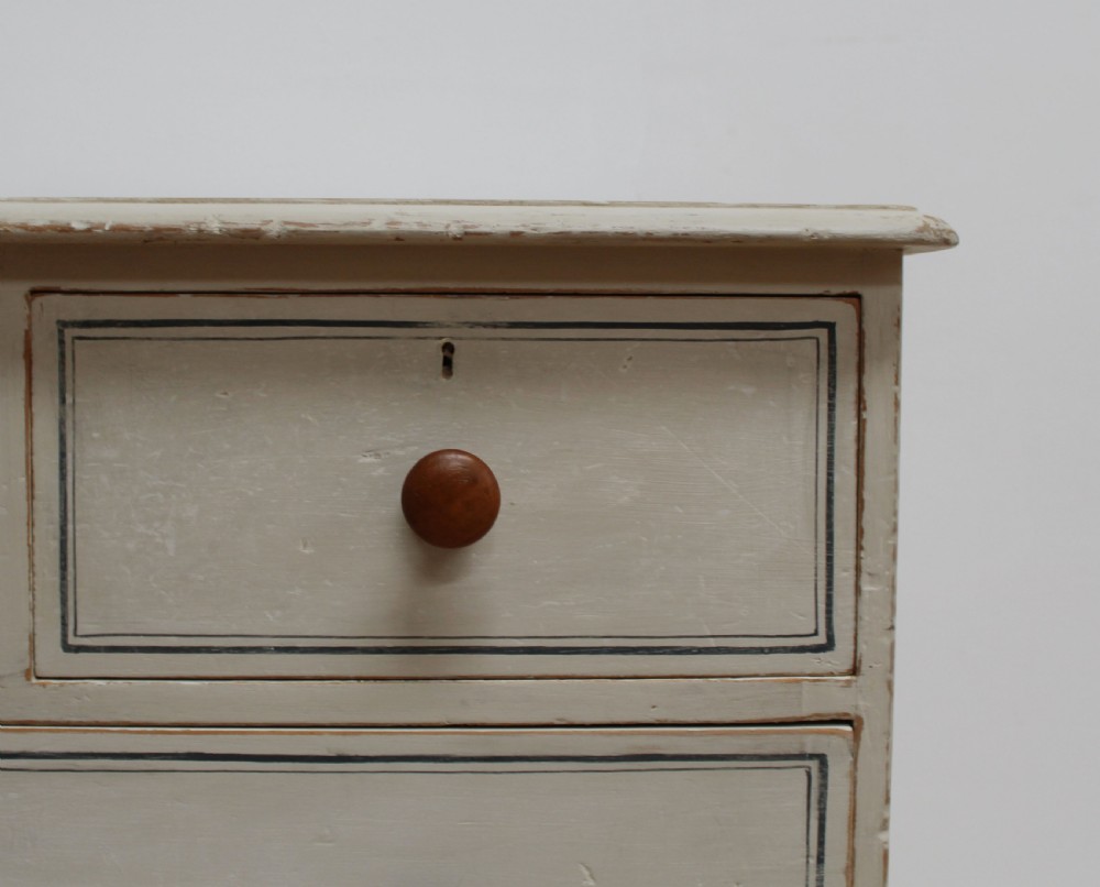 19th Century Gillows Chest of Drawers View II