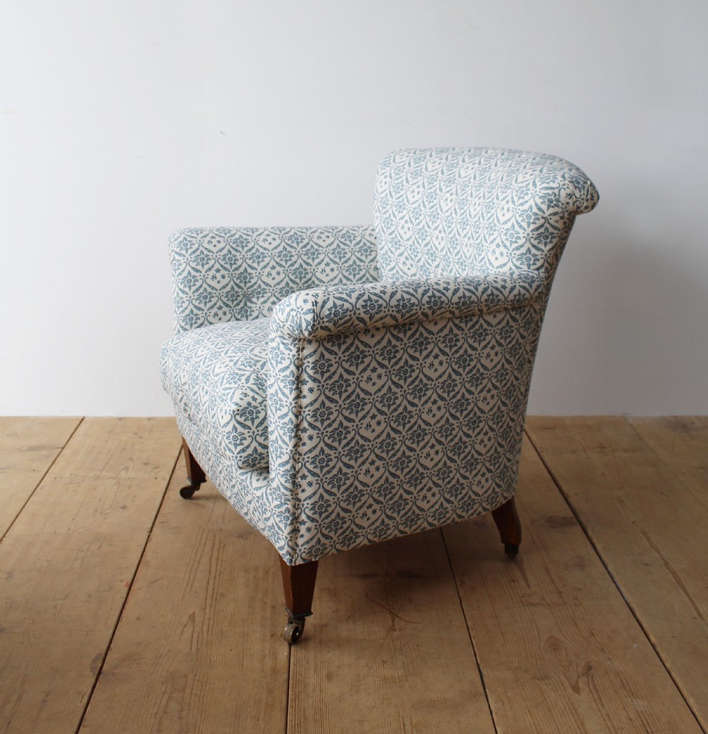 Howard and Sons Woodstock Armchair View III