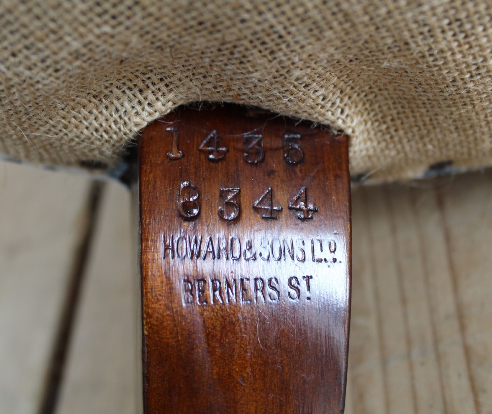Howard and Sons Woodstock Armchair View VI