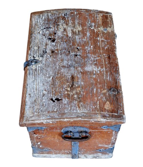 SMALL MID 19TH CENTURY SWEDISH PAINTED PINE STRONG BOX - ADDITIONAL PHOTO 7