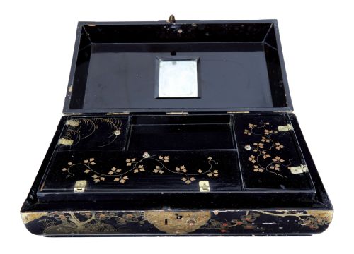 19TH CENTURY BLACK LACQUERED JEWELLERY BOX - ADDITIONAL PHOTO 1