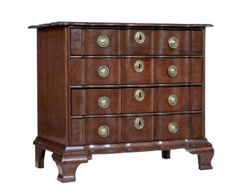19TH CENTURY SHAPED FRONT OAK CHEST OF DRAWERS