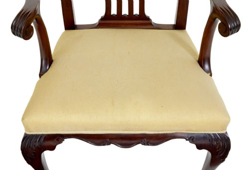 PAIR OF 19TH CENTURY CHIPPENDALE DESIGN MAHOGANY ARMCHAIRS - ADDITIONAL PHOTO 3